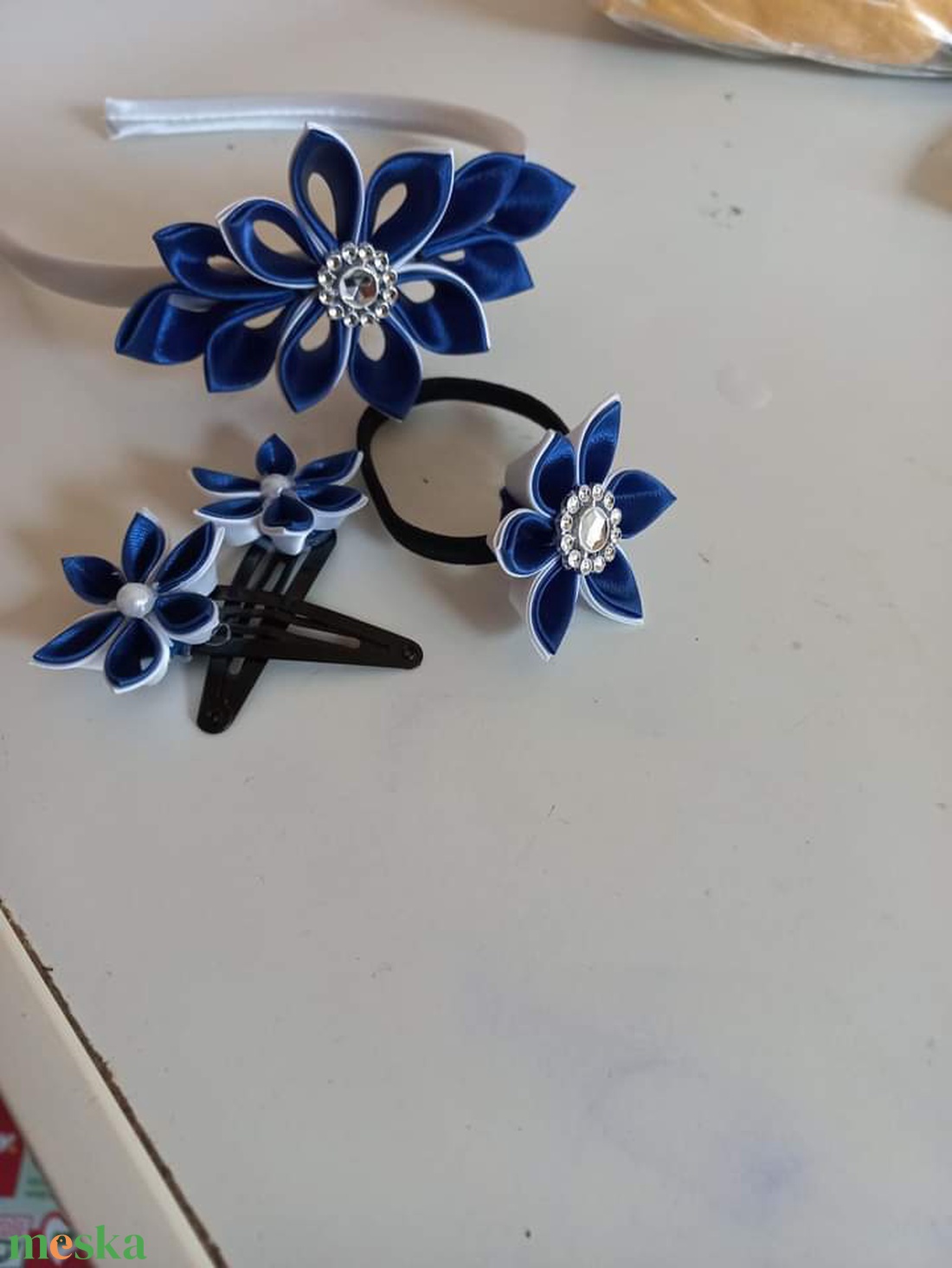 Kanzashi hajpánt - ruha & divat - hajdísz & hajcsat - hajcsat & hajtű - Meska.hu Kanzashi hajpánt - ruha & divat - hajdísz & hajcsat - hajcsat & hajtű - Meska.hu