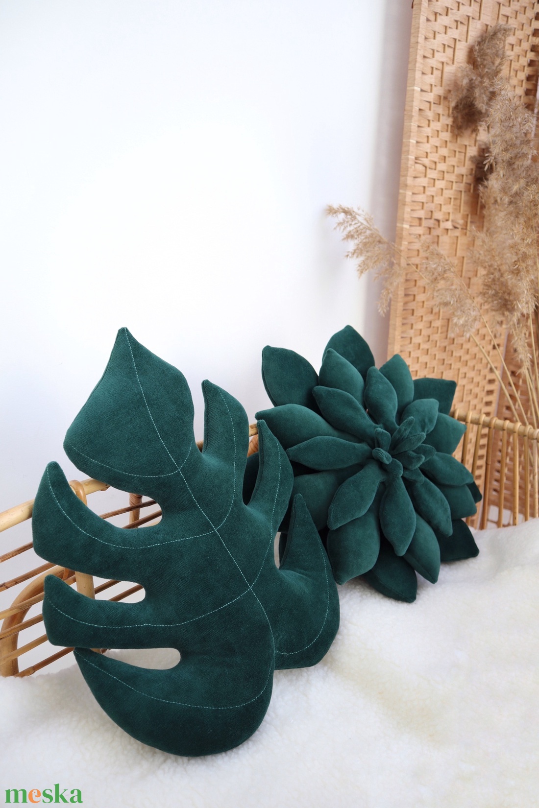 Monstera pálmalevél formájú párna - otthon & életmód - lakástextil - párna & párnahuzat - Meska.hu Monstera pálmalevél formájú párna - otthon & életmód - lakástextil - párna & párnahuzat - Meska.hu