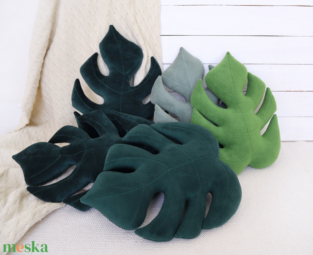Monstera pálmalevél formájú párna - otthon & életmód - lakástextil - párna & párnahuzat - Meska.hu Monstera pálmalevél formájú párna - otthon & életmód - lakástextil - párna & párnahuzat - Meska.hu