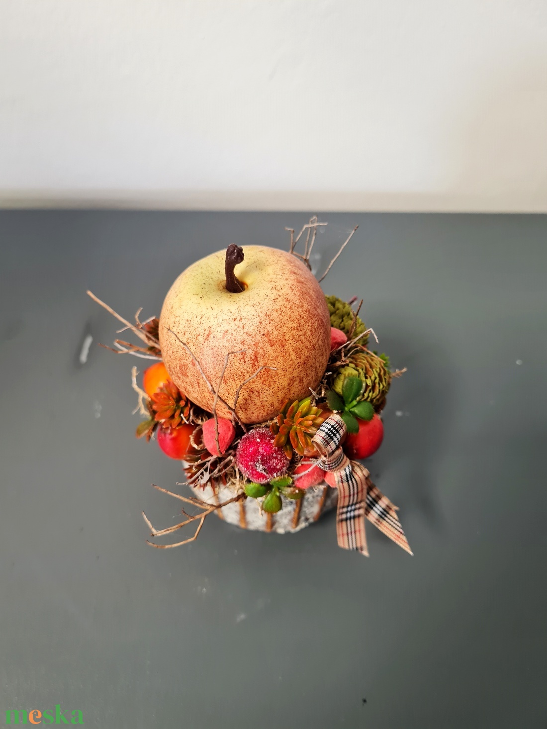 Cuki almás őszi dísz - otthon & életmód - dekoráció - virágdísz és tartó - csokor & virágdísz - Meska.hu Cuki almás őszi dísz - otthon & életmód - dekoráció - virágdísz és tartó - csokor & virágdísz - Meska.hu
