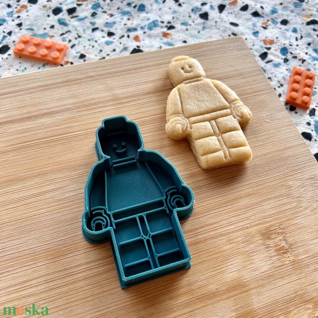 Lego figura sütikiszúró - otthon & életmód - konyhafelszerelés, tálalás - sütés, főzés - sütikiszúró - Meska.hu Lego figura sütikiszúró - otthon & életmód - konyhafelszerelés, tálalás - sütés, főzés - sütikiszúró - Meska.hu
