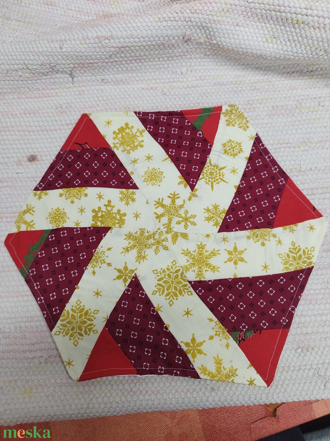 Foltvarrással k�szült terítő - esküvő - dekoráció - tálalás - Meska.hu