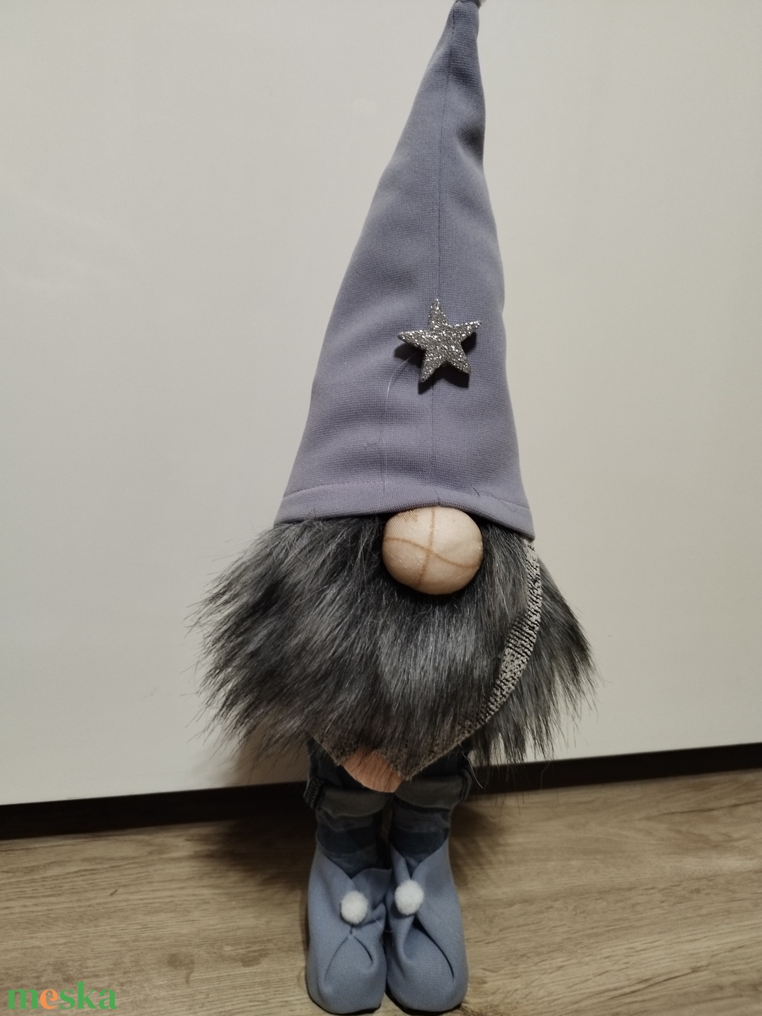 Álló manó - karácsony - karácsonyi lakásdekoráció - karácsonyfa szoknya, karácsonyfa alátét - Meska.hu