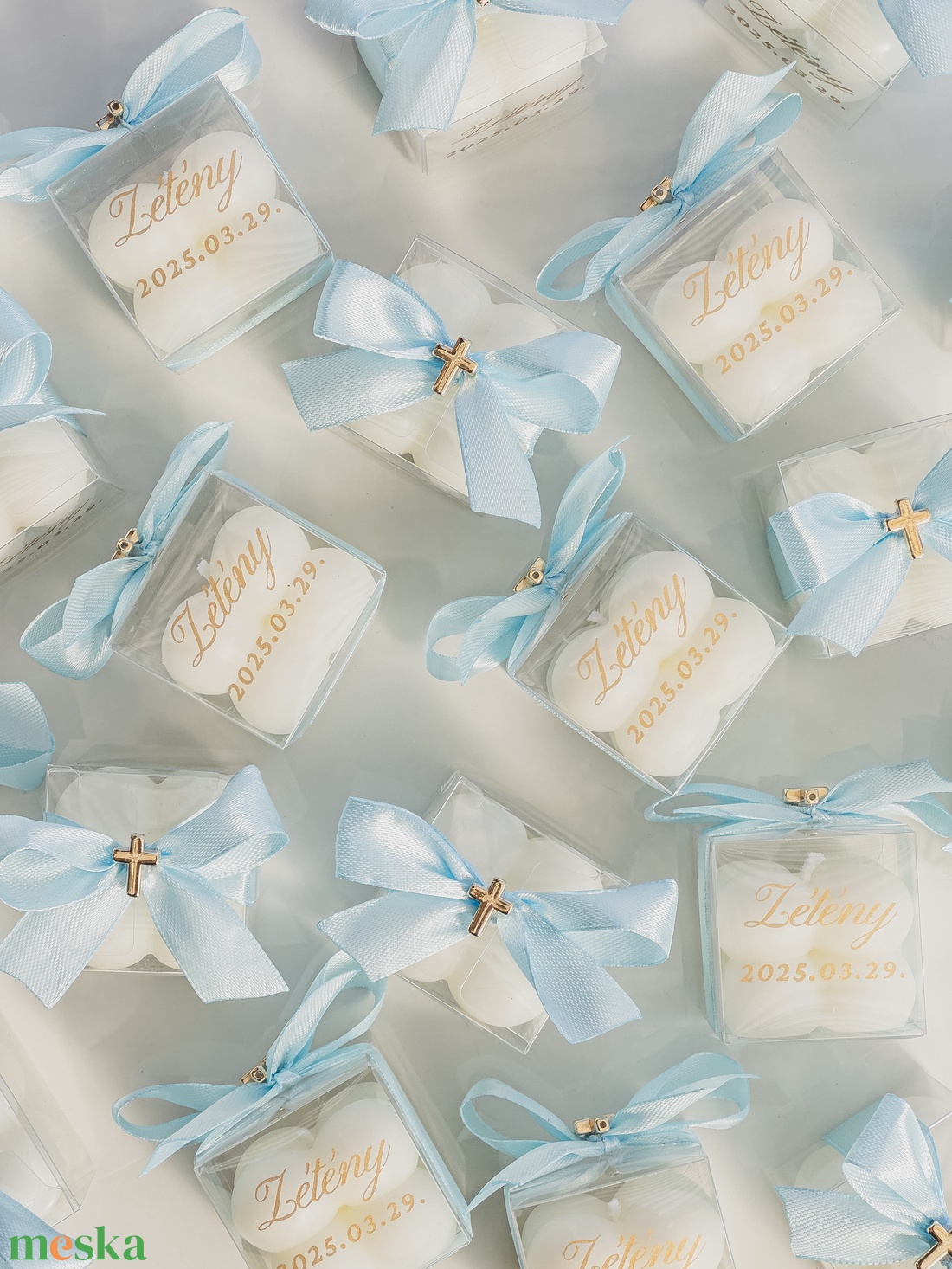 Köszönőajándék mini bubble alakú gyertyakülönlegesség esküvőre masnival és matricával/ vagy arany felirattal - esküvő - emlék & ajándék - köszönőajándék - Meska.hu