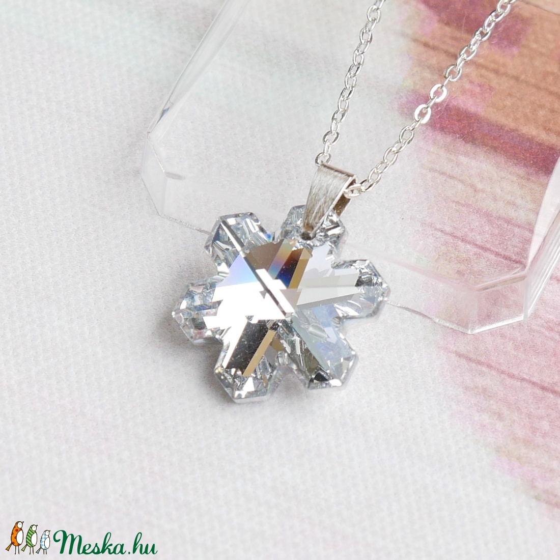 Hópihe - Hópehely alakú swarovski kristály függőből készült nyaklánc - ékszer - nyaklánc - medálos nyaklánc - Meska.hu Hópihe - Hópehely alakú swarovski kristály függőből készült nyaklánc - ékszer - nyaklánc - medálos nyaklánc - Meska.hu