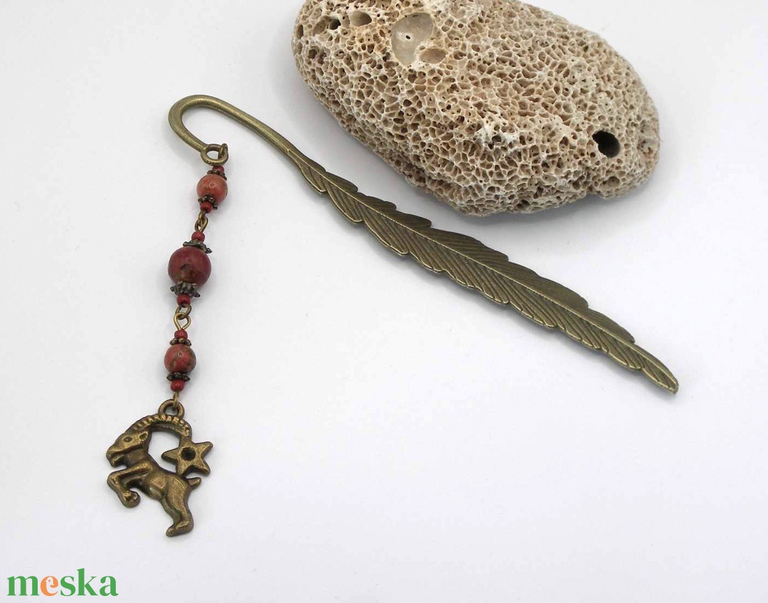 AJÁNDÉK dobozka!Antik bronz, toll alakú könyvjelző unakit és picasso jáspis ásványgyöngyökkel, horoszkópos függővelBak - könyv & zene - könyvjelző - Meska.hu AJÁNDÉK dobozka!Antik bronz, toll alakú könyvjelző unakit és picasso jáspis ásványgyöngyökkel, horoszkópos függővelBak - könyv & zene - könyvjelző - Meska.hu