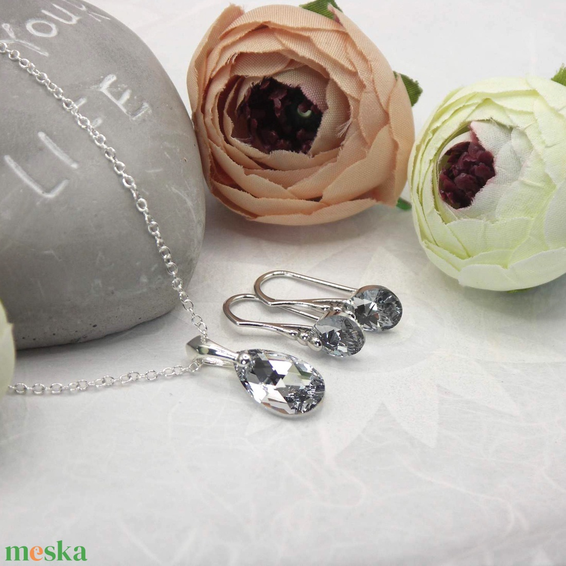 Csepp alakú Swarovski kristályos ezüst nyaklánc és fülbevaló szett - Holdfény - ékszer - ékszerszett - Meska.hu