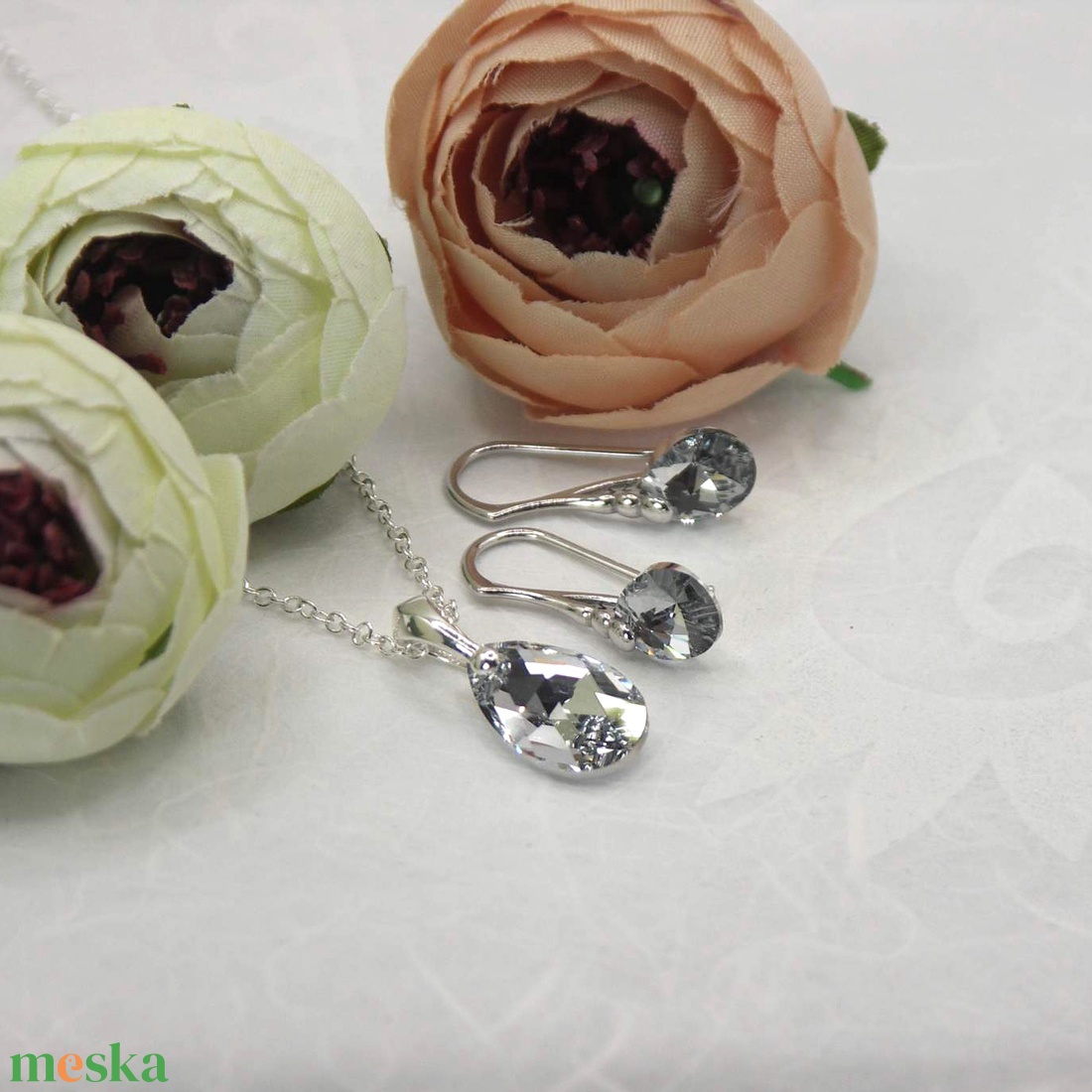 Csepp alakú Swarovski kristályos ezüst nyaklánc és fülbevaló szett - Holdfény - ékszer - ékszerszett - Meska.hu