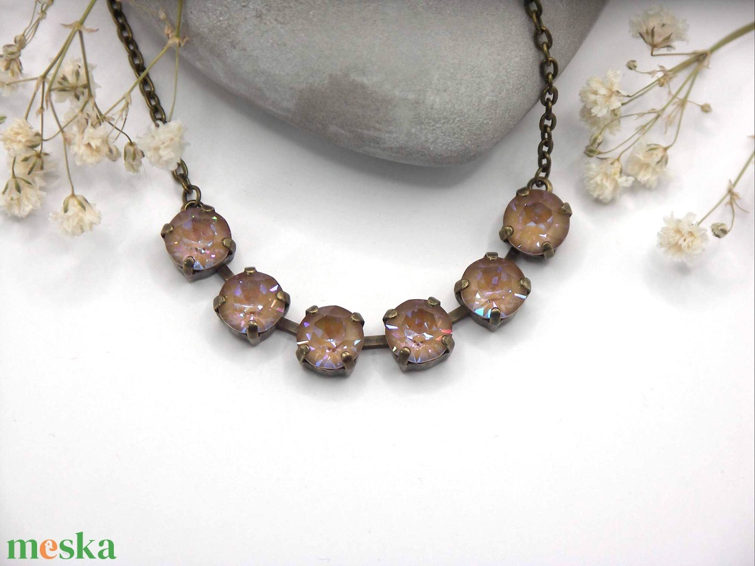 Barnás-lila árnyalatú Swarovski kristályokkal készült antik bronz színű nyaklánc - Caffé violetta - ékszer - nyaklánc - statement nyaklánc - Meska.hu Barnás-lila árnyalatú Swarovski kristályokkal készült antik bronz színű nyaklánc - Caffé violetta - ékszer - nyaklánc - statement nyaklánc - Meska.hu