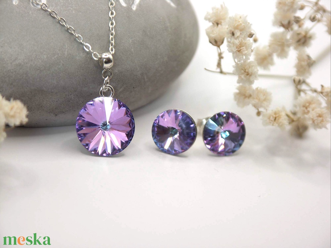 Kör alakú Swarovski kristályos ezüst nyaklánc és fülbevaló szett - Pinky - ékszer - ékszerszett - Meska.hu Kör alakú Swarovski kristályos ezüst nyaklánc és fülbevaló szett - Pinky - ékszer - ékszerszett - Meska.hu