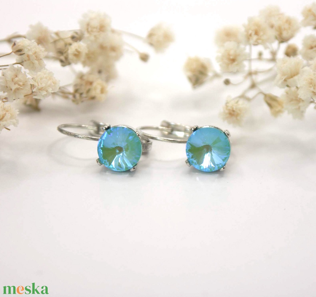 Ékszerszett zöldes-aquamarine színű Swarovski kristályokkal: medál, fülbevaló és gyűrű (díszdoboz csomagolással) - ékszer - ékszerszett - Meska.hu Ékszerszett zöldes-aquamarine színű Swarovski kristályokkal: medál, fülbevaló és gyűrű (díszdoboz csomagolással) - ékszer - ékszerszett - Meska.hu