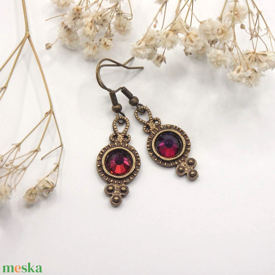 Narancsos-bíbor színű Preciosa kristályokkal készült antik bronz fülbevaló, akár szettben is, nyaklánccal - ékszer - fülbevaló - lógó fülbevaló - Meska.hu