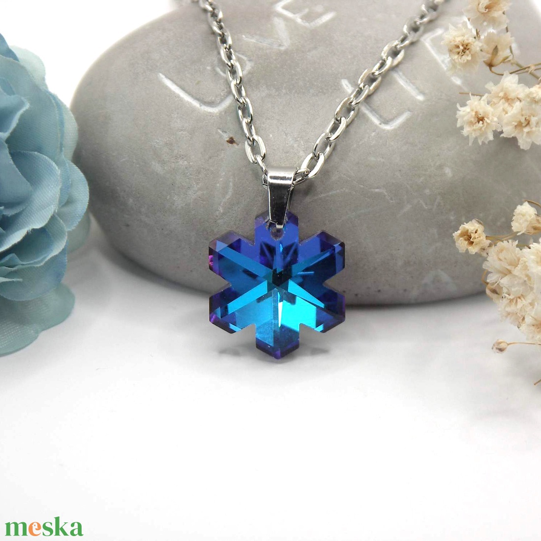 Hópehely formájú sötétkék Aurora kristály ezüst láncon  Jeges éj - ékszer - nyaklánc - medálos nyaklánc - Meska.hu