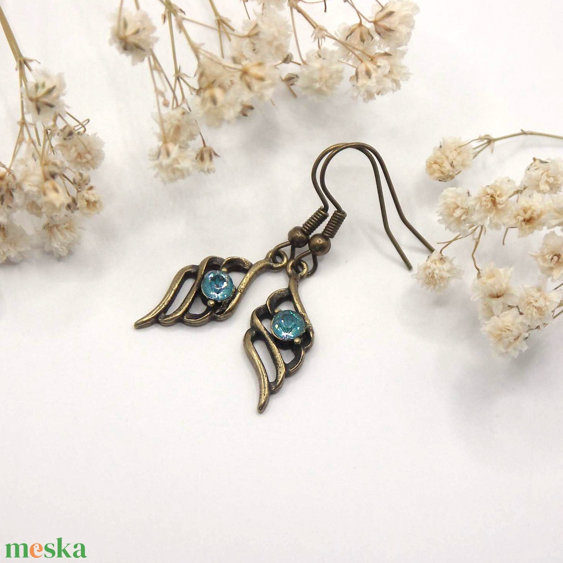 Tengerkék Swarovski kristályos, egyedi készítésú, angyalszárny formájú fülbevaló - Lagúna - ékszer - fülbevaló - lógó fülbevaló - Meska.hu