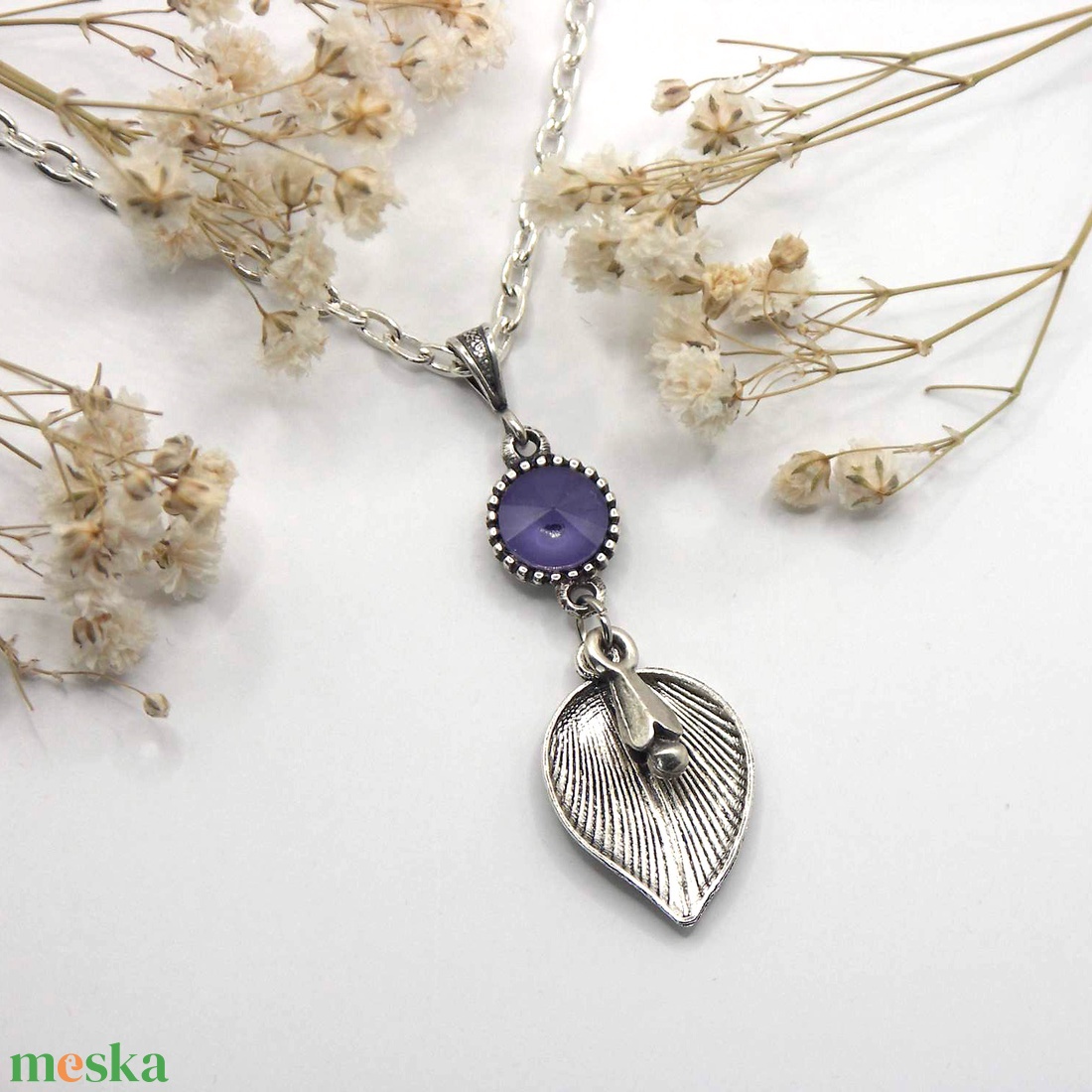 Antik ezüst dupla leveles medál, selymes lila színű Swarovski kristállyal � Lilux - ékszer - nyaklánc - medálos nyaklánc - Meska.hu