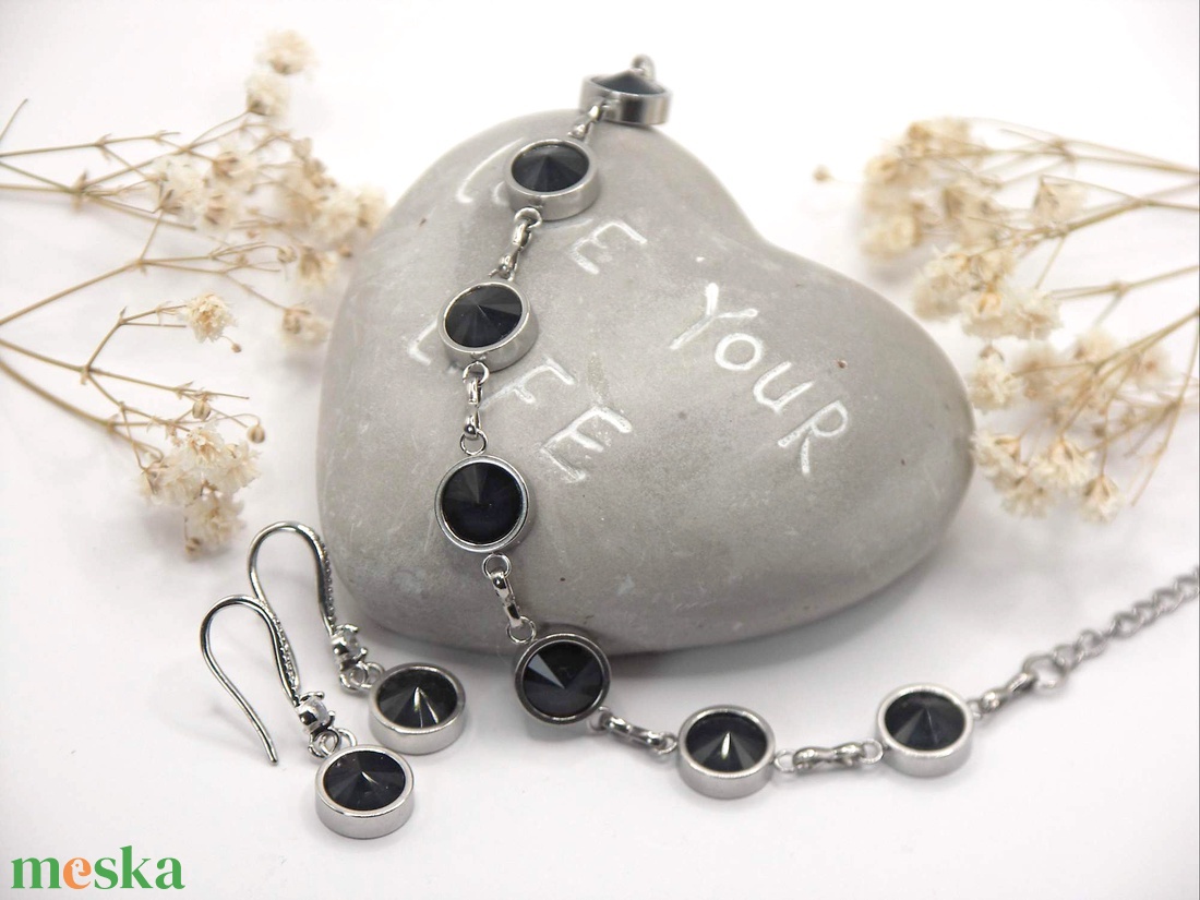 Nemesacél karkötő és fülbevaló szett selyemfényű fekete Swarovski kristályokkal - Nerina - ékszer - ékszerszett - Meska.hu