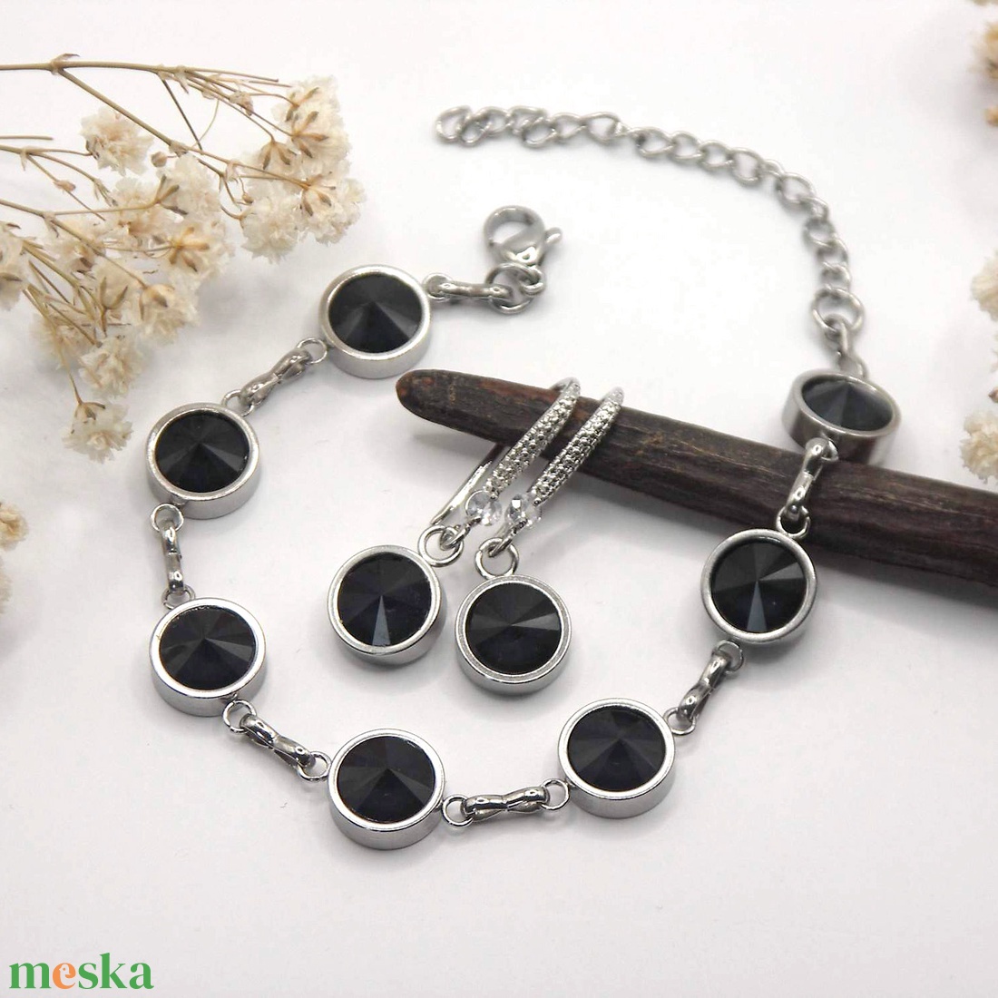 Nemesacél karkötő és fülbevaló szett selyemfényű fekete Swarovski kristályokkal - Nerina - ékszer - ékszerszett - Meska.hu
