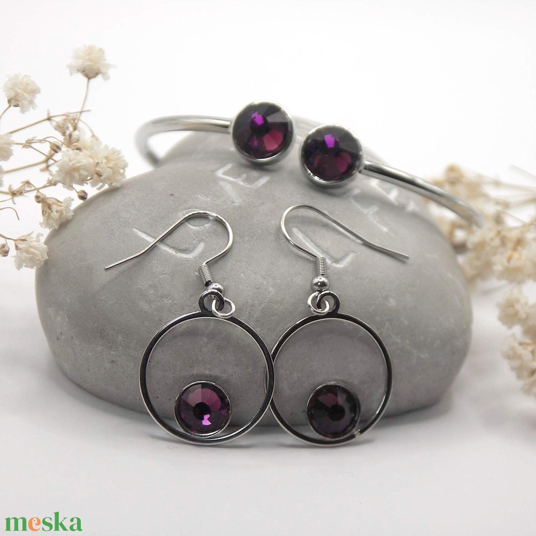 Nemesacél karkötő és fülbevaló szett sötét-ametiszt Swarovski kristályokkal - Ametra - ékszer - ékszerszett - Meska.hu