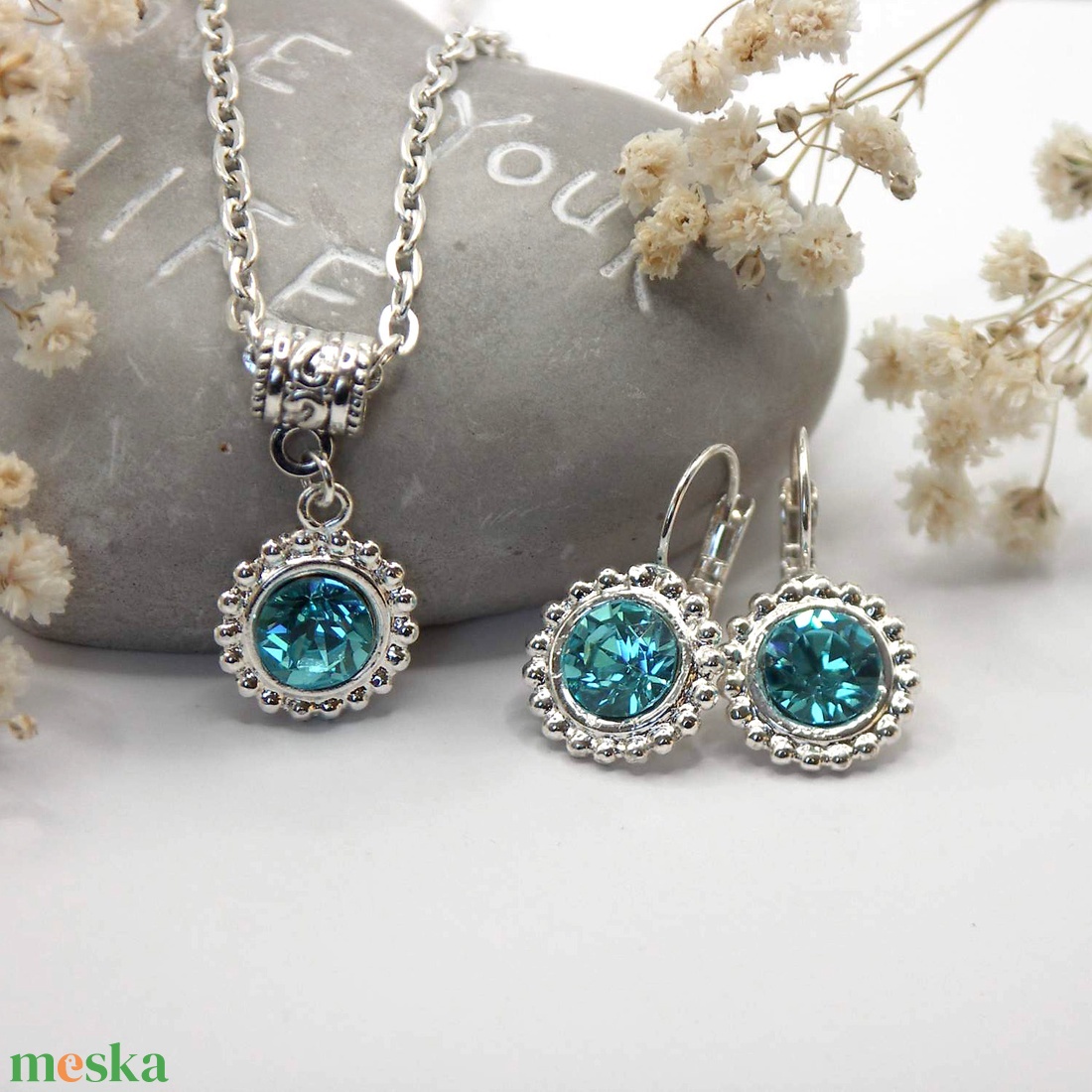 Tengerkék színű Swarovski kristályos nyaklánc és fülbevaló szett - Aquamaris - ékszer - fülbevaló - lógós kerek fülbevaló - Meska.hu