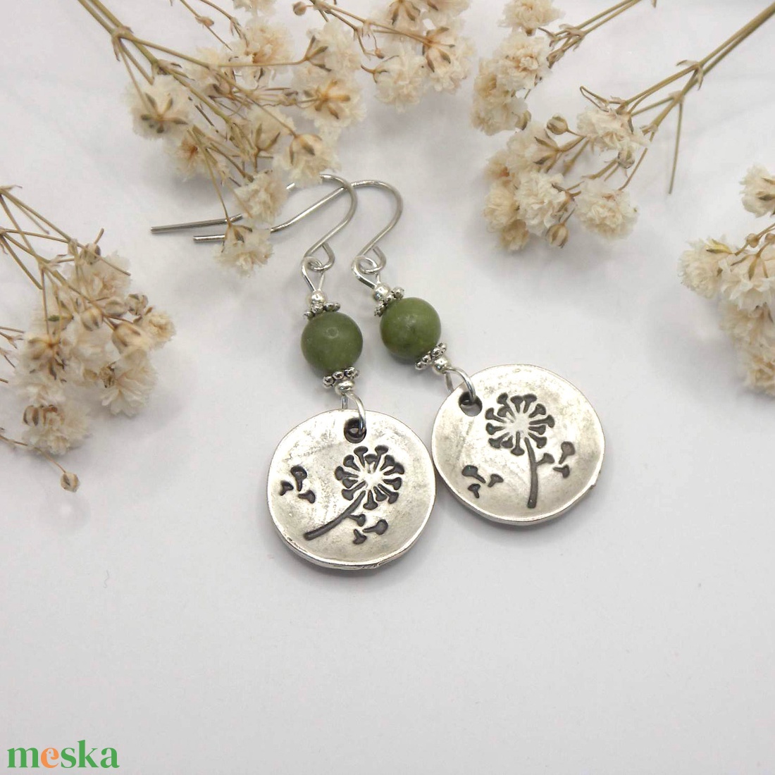 Antik ezüst pitypangos fülbevaló zöld színű, jáde ásványgyönggyel � Mezei szellő - ékszer - fülbevaló - lógó fülbevaló - Meska.hu