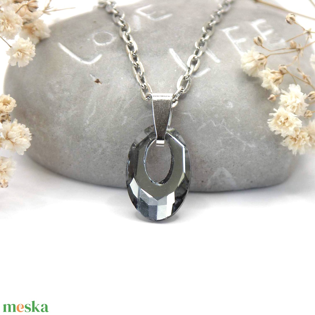 Füstös�ezüstösen csillogó, ovális formájú Aurora kristály ezüst láncon - Helion - ékszer - nyaklánc - medálos nyaklánc - Meska.hu