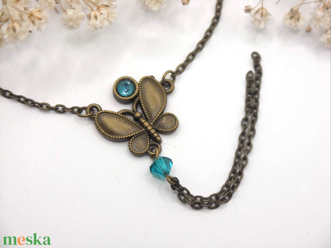 Antik bronz lepke medál apró, lagúnakék Swarovski gyöngyökkel - Papilio - ékszer - nyaklánc - medálos nyaklánc - Meska.hu