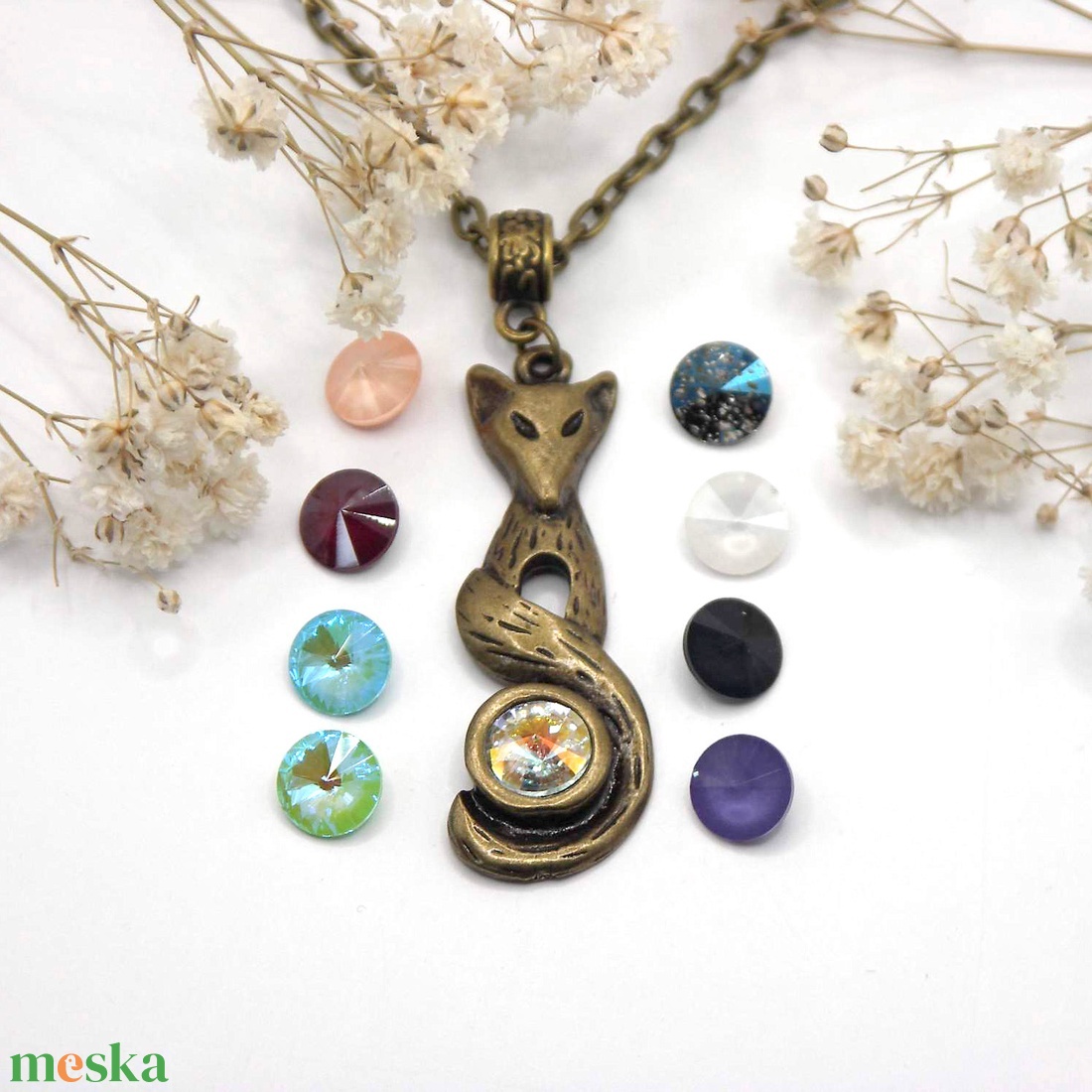 Antik bronz, róka formájú medál, választható színű Swarovski kristállyal � Fox Glow - ékszer - nyaklánc - medálos nyaklánc - Meska.hu