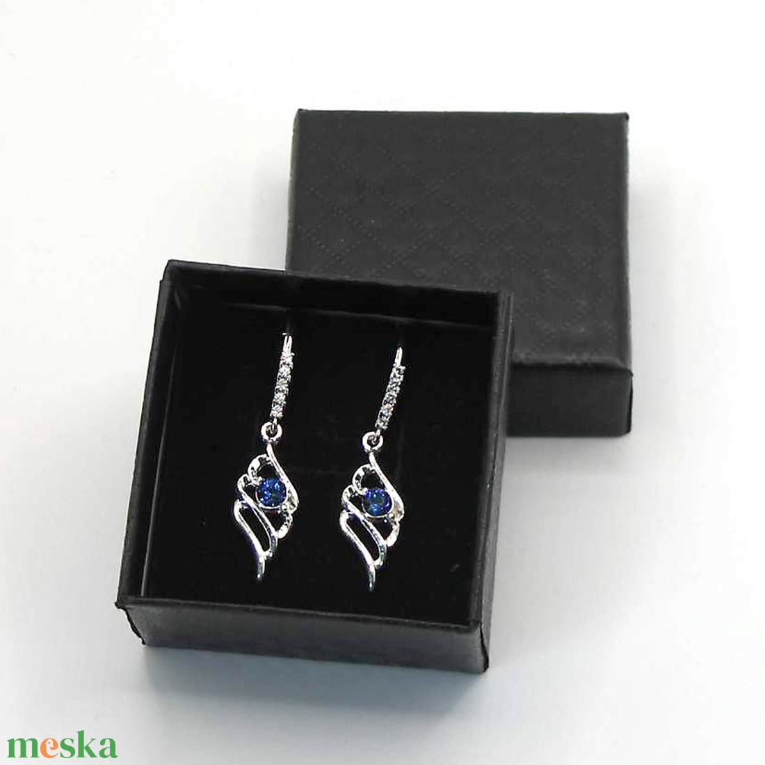 Ovális formájú izzó narancsos lilás-vörös Aurora kristály ezüst láncon - Napisten - ékszer - nyaklánc - medálos nyaklánc - Meska.hu