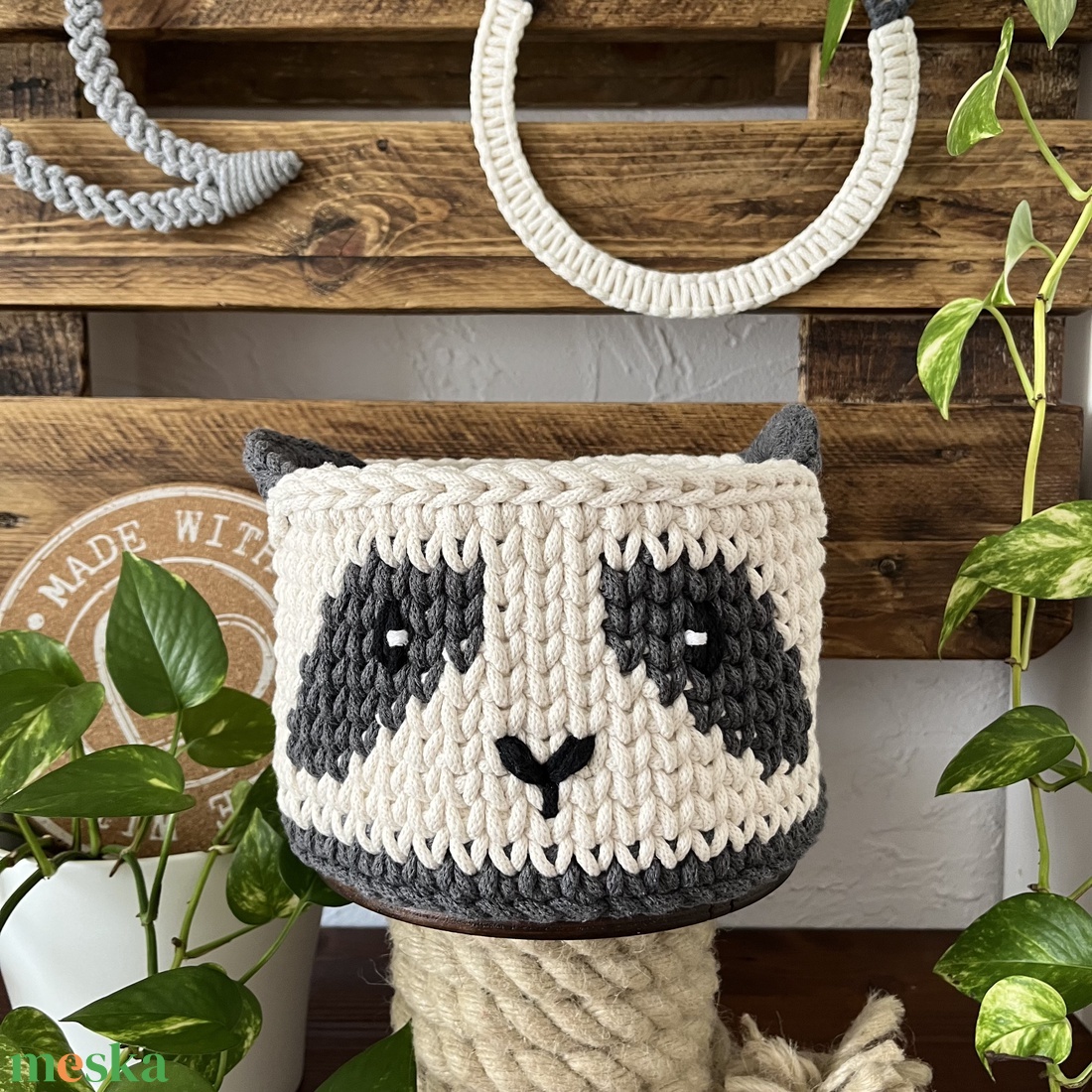 Horgolt panda tároló - otthon & életmód - babaszoba, gyerekszoba - játéktároló - Meska.hu Horgolt panda tároló - otthon & életmód - babaszoba, gyerekszoba - játéktároló - Meska.hu