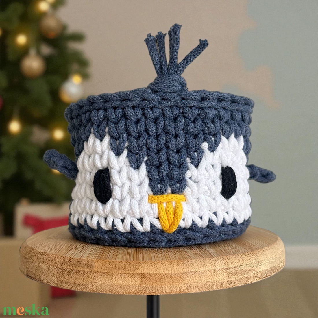 Horgolt pingvin tároló - otthon & életmód - babaszoba, gyerekszoba - játéktároló - Meska.hu