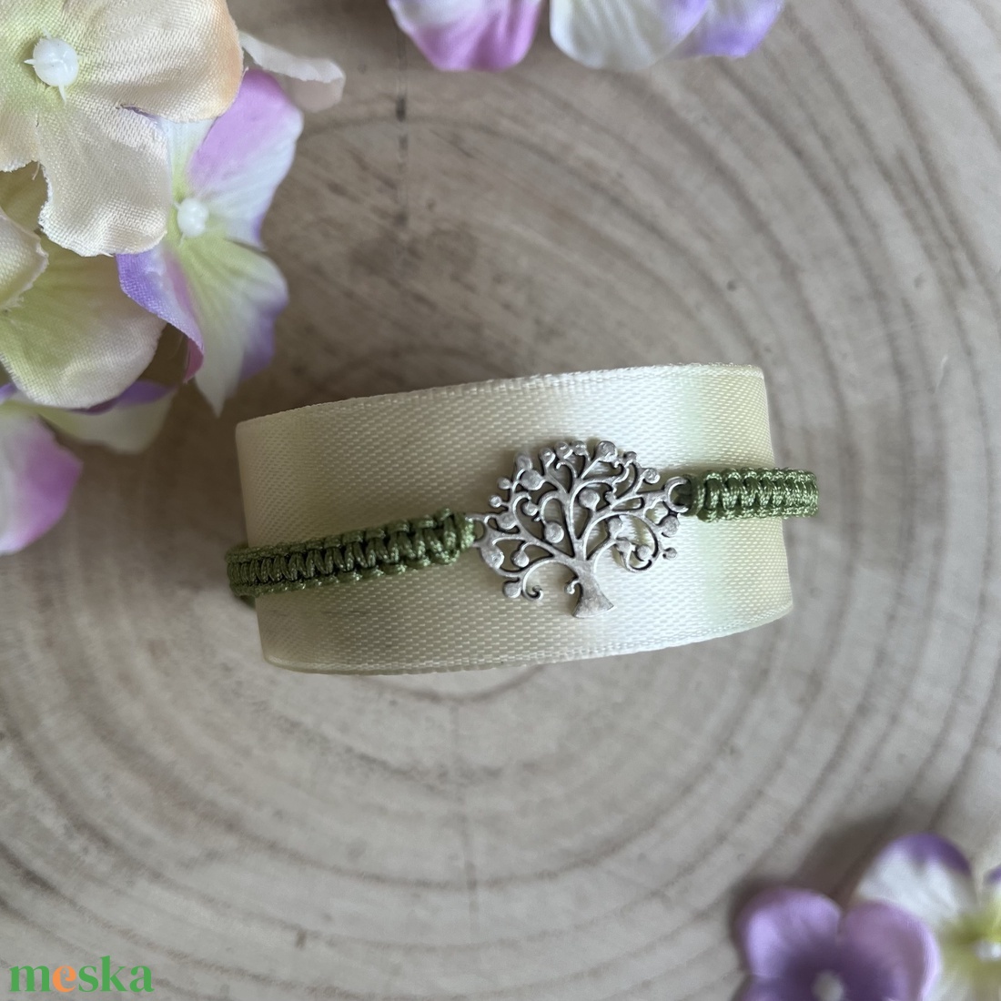 Csomózott karkötő életfa medállal � állítható méret - ékszer - karkötő - fonott karkötő - Meska.hu