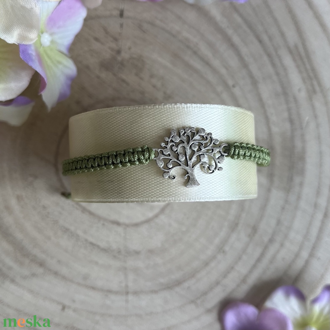 Csomózott karkötő életfa medállal � állítható méret - ékszer - karkötő - fonott karkötő - Meska.hu