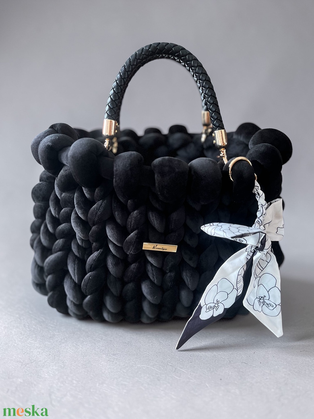 Roxanique Noir Velvet Fonott Kézitáska - táska & tok - kézitáska & válltáska - alkalmi táska - Meska.hu