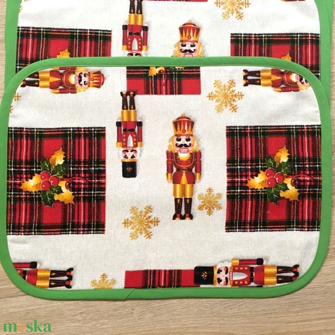 Diótörő - Karácsonyi  étkező alátét -  - karácsony - karácsonyi lakásdekoráció - ünnepi asztaldekoráció - Meska.hu  Diótörő - Karácsonyi  étkező alátét -  - karácsony - karácsonyi lakásdekoráció - ünnepi asztaldekoráció - Meska.hu