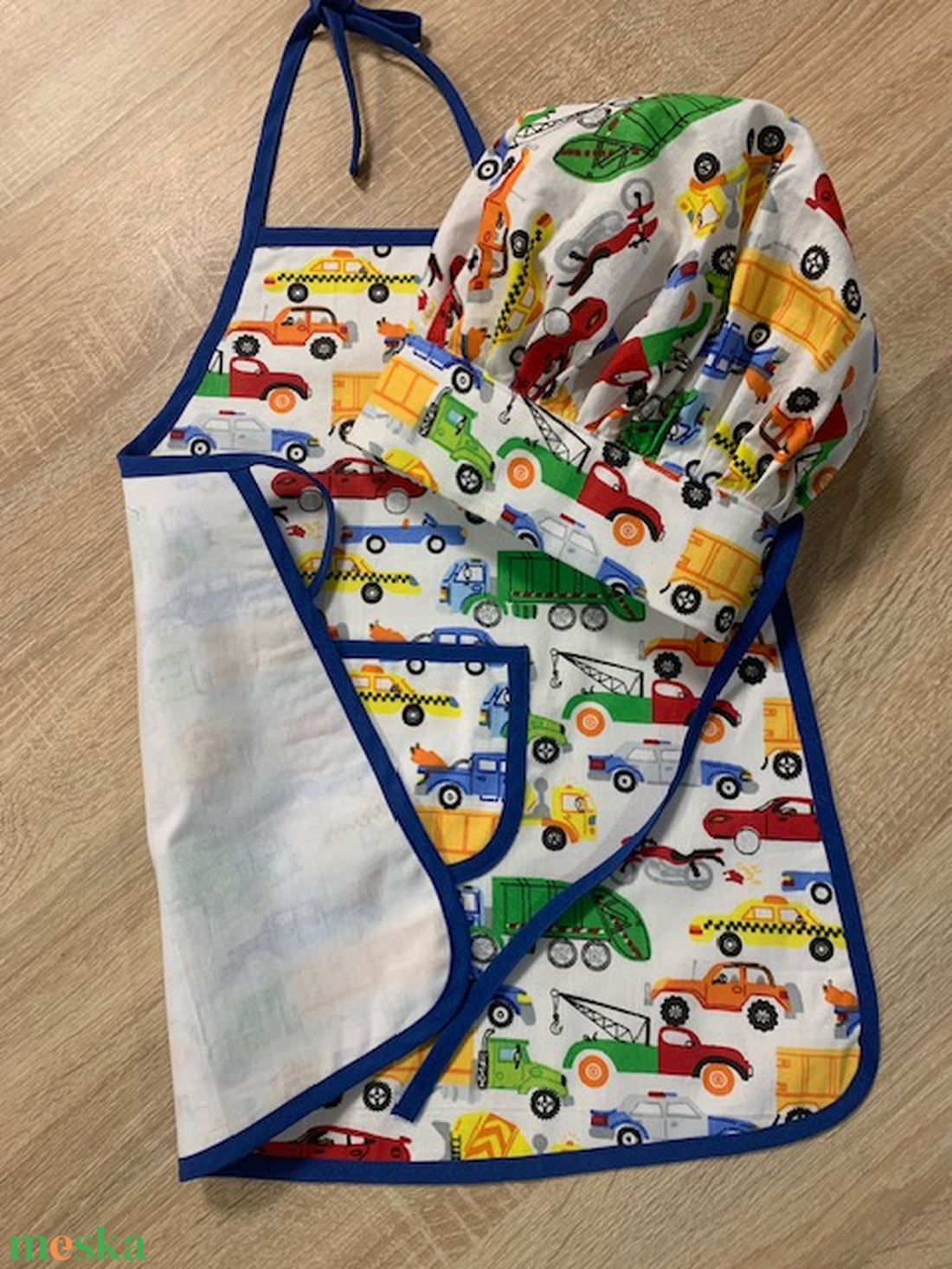 Kötény és kukta sapka - szantaisz86 kérésére készült - otthon & életmód - konyhafelszerelés, tálalás - konyhai textil - kötény - Meska.hu Kötény és kukta sapka - szantaisz86 kérésére készült - otthon & életmód - konyhafelszerelés, tálalás - konyhai textil - kötény - Meska.hu