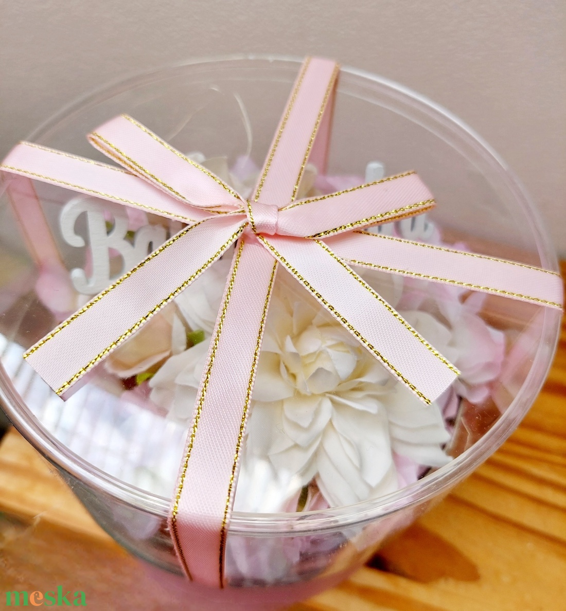 Ajándékötlet, ballagásra, anyák napjára, szüli-, vagy névnapra, szülőköszöntőnek búrás akril virágbox  - otthon & életmód - dekoráció - Meska.hu