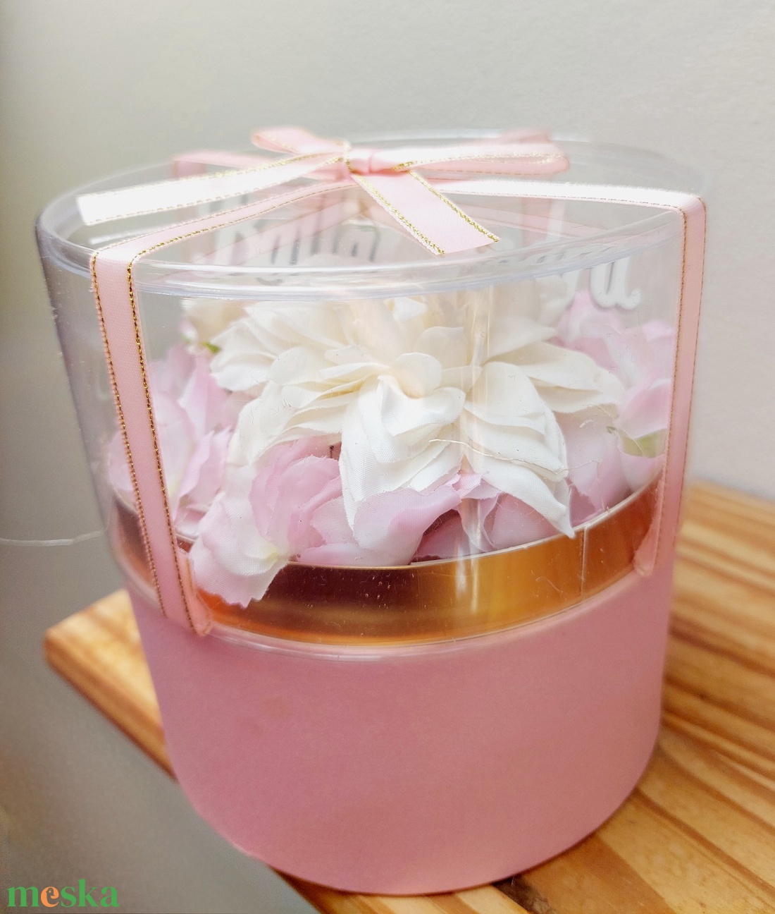 Ajándékötlet, ballagásra, anyák napjára, szüli-, vagy névnapra, szülőköszöntőnek búrás akril virágbox  - otthon & életmód - dekoráció - Meska.hu