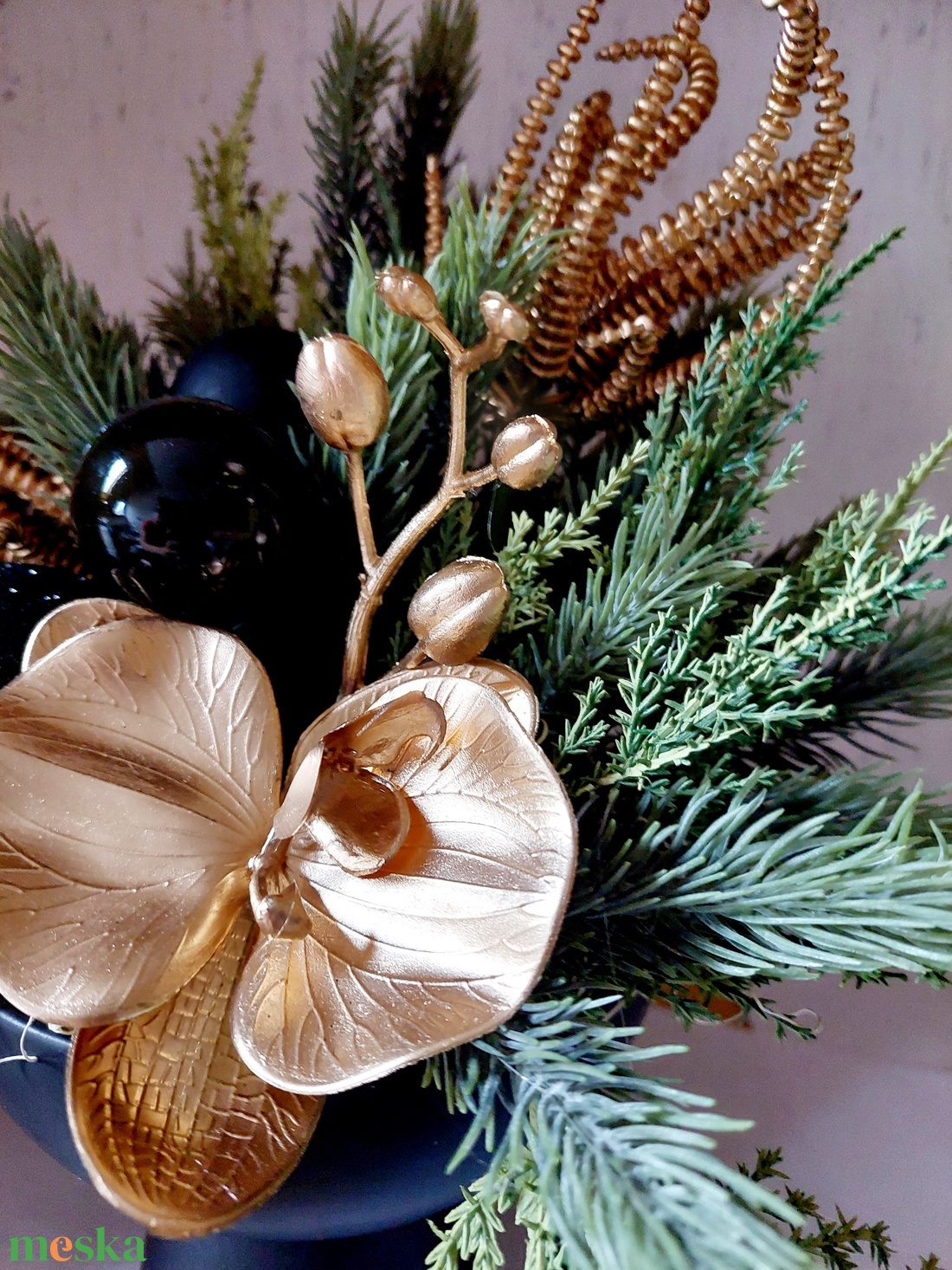 Adventi, karácsonyi, modern asztaldísz, kandallódísz, arany-fekete - karácsony - adventi díszek - adventi asztaldísz - Meska.hu