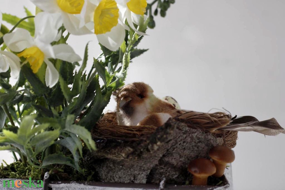 Tavaszi asztaldísz ajándékba akár Valentin-napra, ballagásra, születésnapra,  névnapra... - otthon & életmód - dekoráció - asztal és polc dekoráció - asztaldísz - Meska.hu