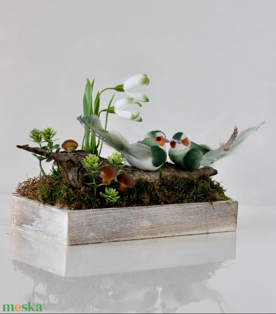 Tavaszi asztaldísz ajándékba akár Valentin-napra, ballagásra, születésnapra,  névnapra... - otthon & életmód - virágdekoráció - virágdíszek - virágdísz kaspóban - Meska.hu