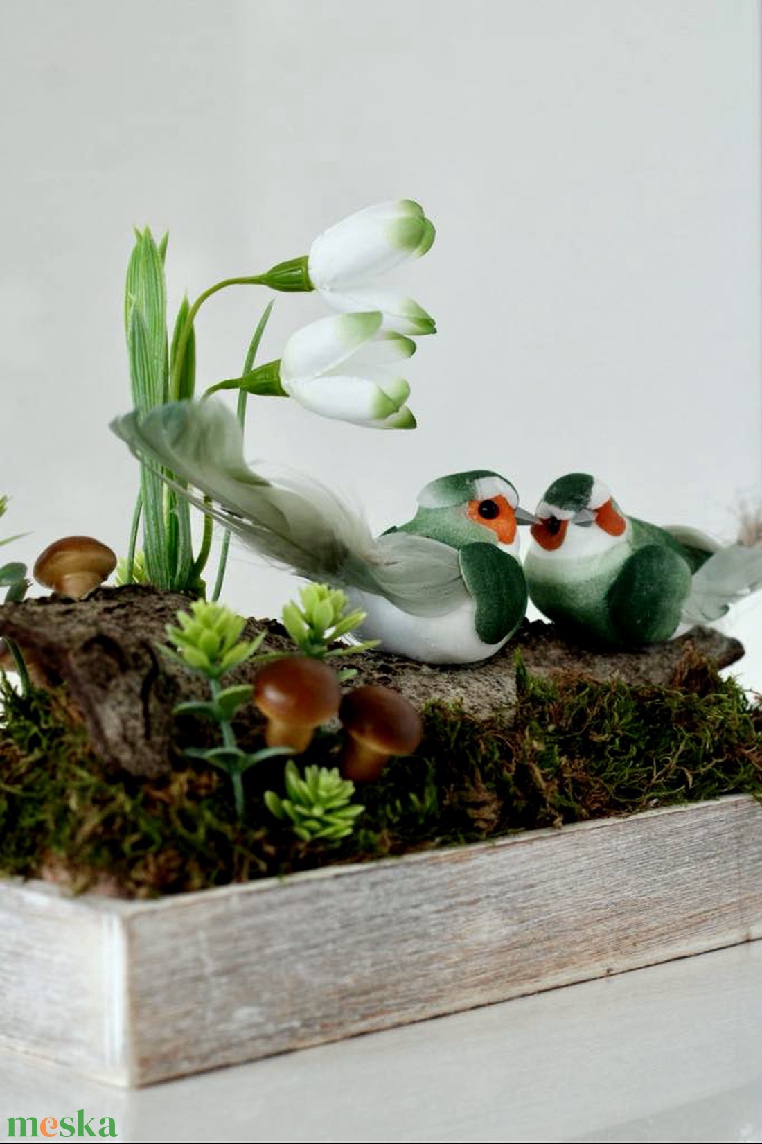 Tavaszi asztaldísz ajándékba akár Valentin-napra, ballagásra, születésnapra,  névnapra... - otthon & életmód - virágdekoráció - virágdíszek - virágdísz kaspóban - Meska.hu