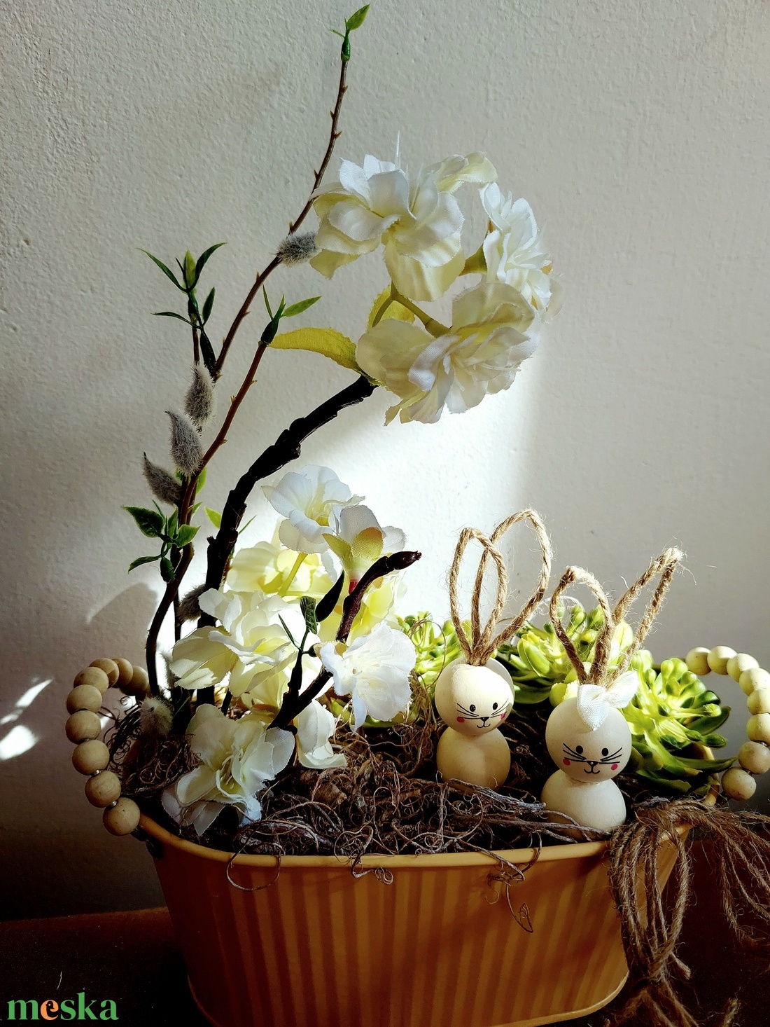 Tavaszi asztaldísz, akár ajándékba  - otthon & életmód - virágdekoráció - virágdíszek - virágdísz kaspóban - Meska.hu