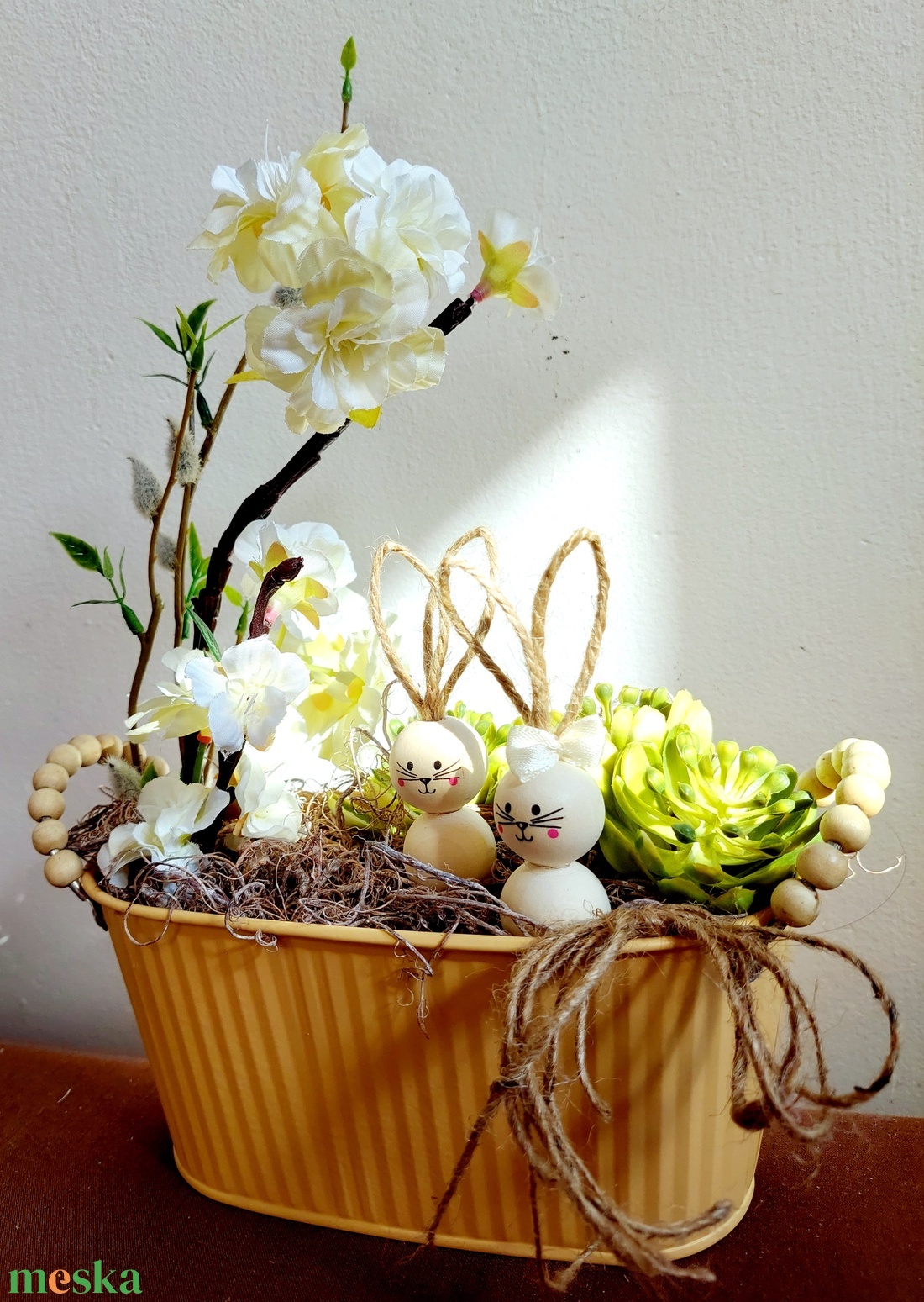 Tavaszi asztaldísz, akár ajándékba  - otthon & életmód - virágdekoráció - virágdíszek - virágdísz kaspóban - Meska.hu