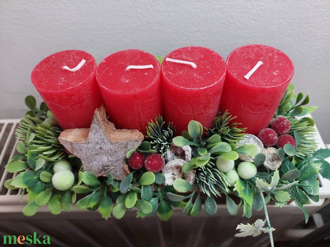 Adventi koszorú, asztaldísz termésekkel, 4 gyertyával - karácsony - adventi díszek - adventi gyertyadíszek és koszorúdíszek - Meska.hu