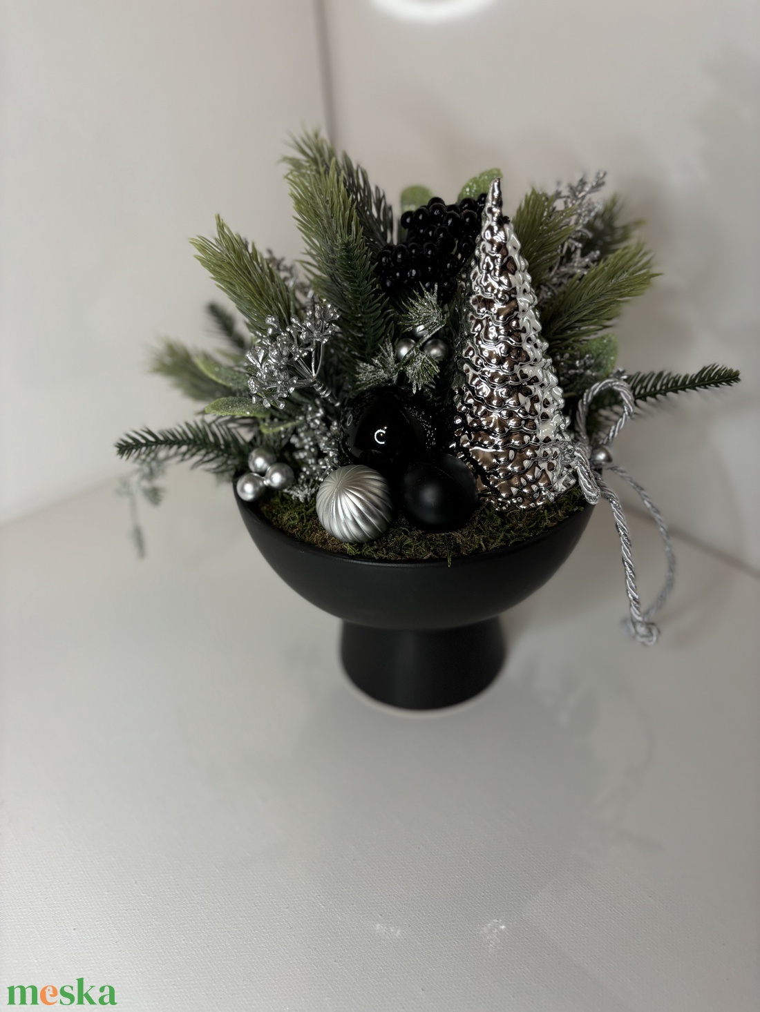 Adventi, karácsonyi, modern asztaldísz, kandallódísz, ezüst-fekete - karácsony - adventi díszek - adventi asztaldísz - Meska.hu