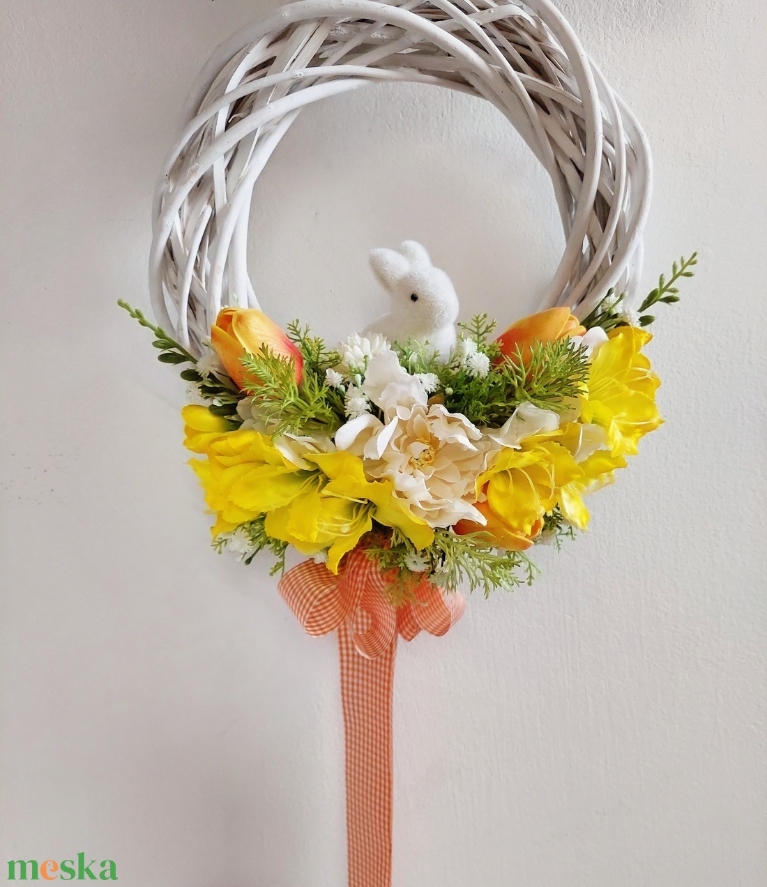 Virágos, tavaszi ajtókopogtató, kivehető nyuszi figurával-ajándékba is  - otthon & életmód - dekoráció - ajtó- és ablak dekoráció - ajtódísz & kopogtató - Meska.hu