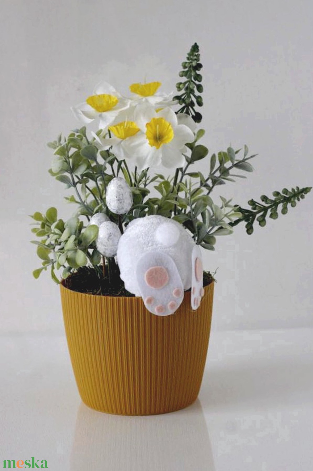 Tavaszi nyuszipopós asztaldísz, akár ajándékba  - otthon & életmód - virágdekoráció - virágdíszek - virágdísz kaspóban - Meska.hu