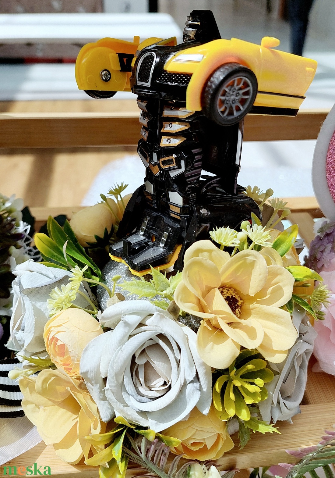 Fiús csokor ovis ballagásra, vagány autobot (autó+robot)  - otthon & életmód - virágdekoráció - virágok - virágcsokor - Meska.hu