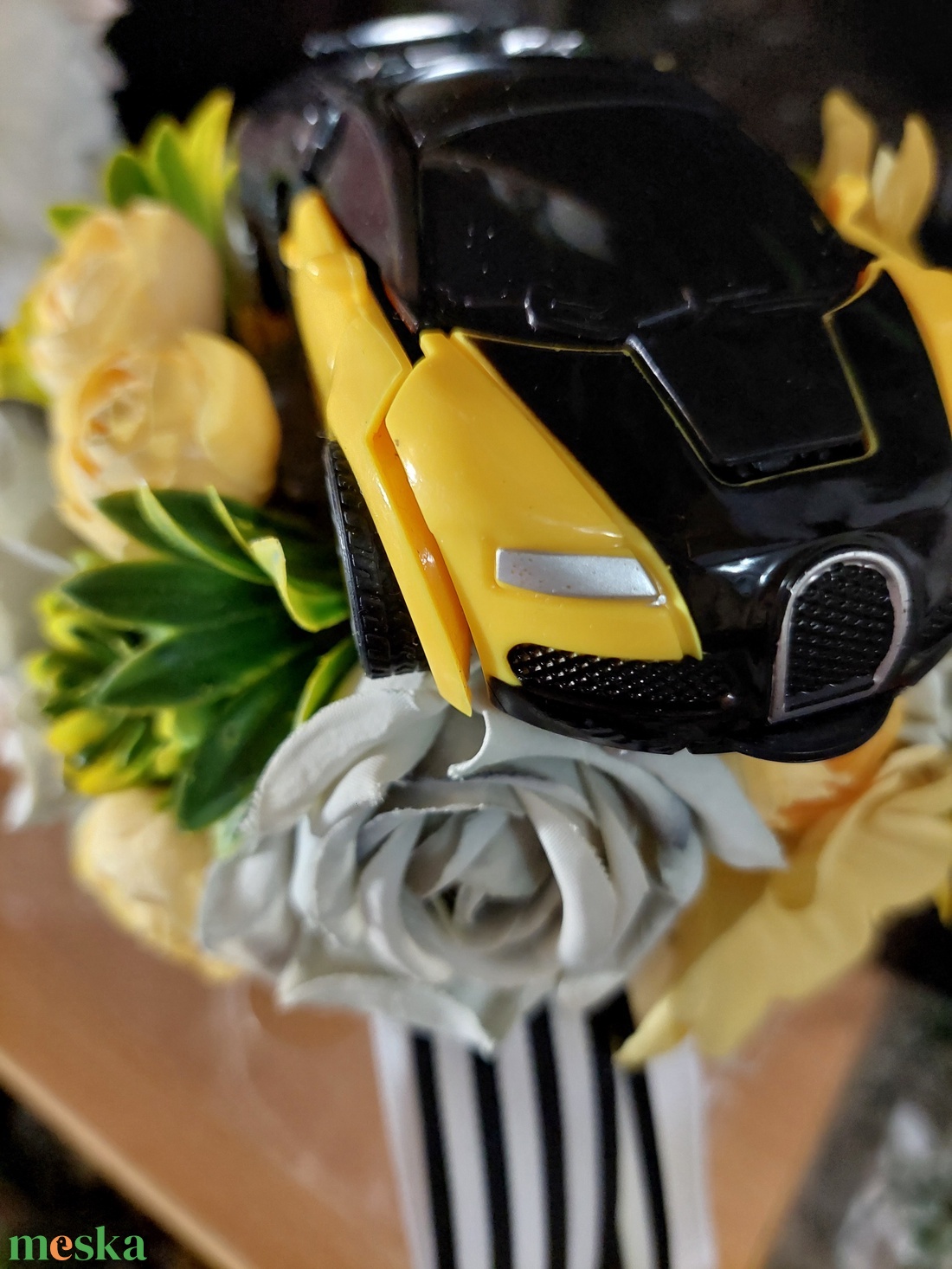 Fiús csokor ovis ballagásra, vagány autobot (autó+robot)  - otthon & életmód - virágdekoráció - virágok - virágcsokor - Meska.hu