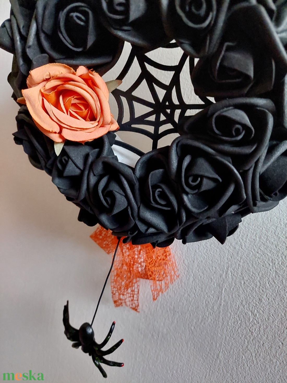 Közeledik... ne szalaszd el! Halloween kopogtató  - otthon & életmód - dekoráció - halloween - halloweeni ajtódíszek és ablakdíszek - Meska.hu